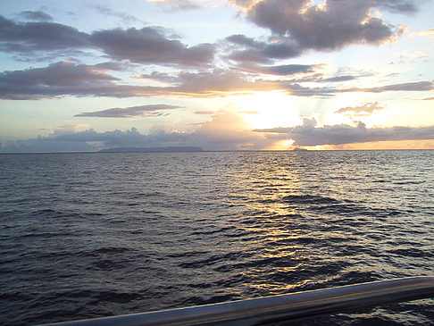 Sonnenuntergang über dem Meer von Kauai Foto 