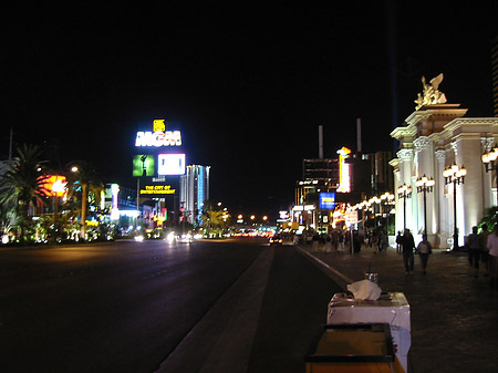 Foto Hotel MGM bei Nacht - Las Vegas